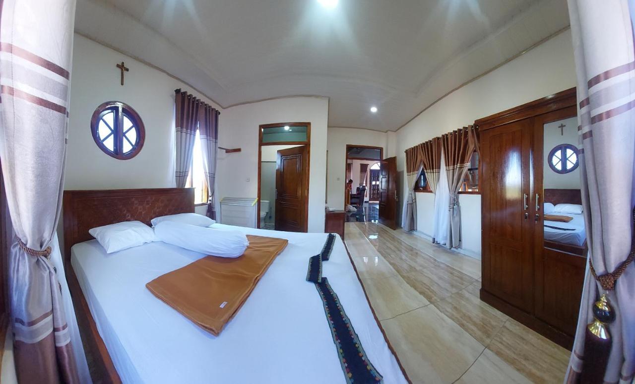 Kopa Hilltop - Family Guest Home Ruteng Δωμάτιο φωτογραφία