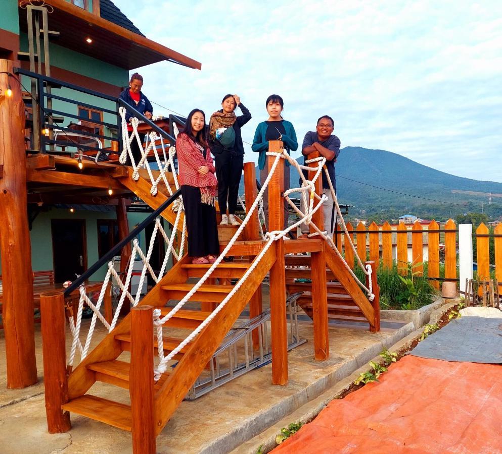 Kopa Hilltop - Family Guest Home Ruteng Εξωτερικό φωτογραφία