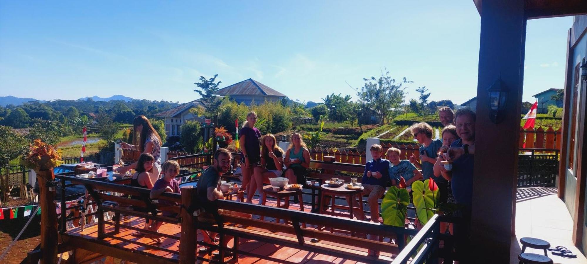 Kopa Hilltop - Family Guest Home Ruteng Εξωτερικό φωτογραφία